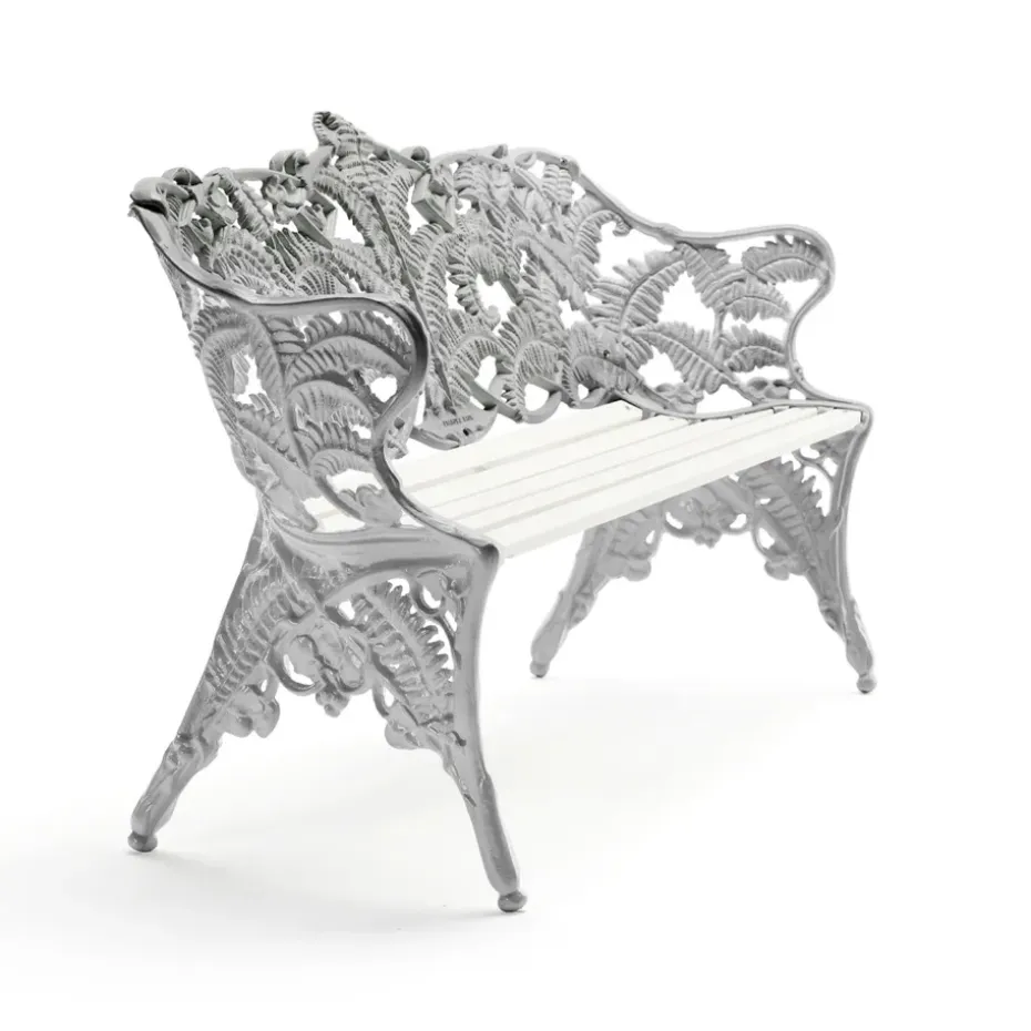Canapé Classic, Pin blanc laqué, support en aluminium brut