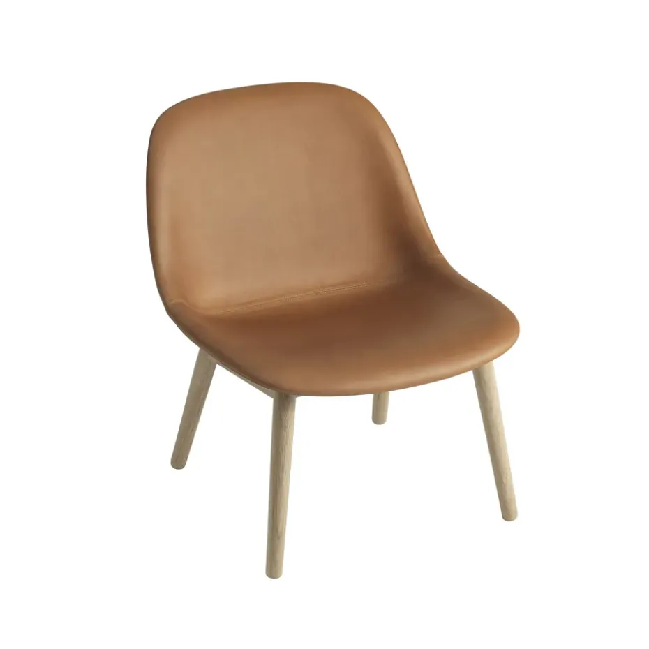 Chaise Lounge Fiber avec pieds en chêne, Refine leather cognac