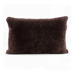 Coussin en peau de mouton Shepherd Lina 60 x 40 cm, marron foncé