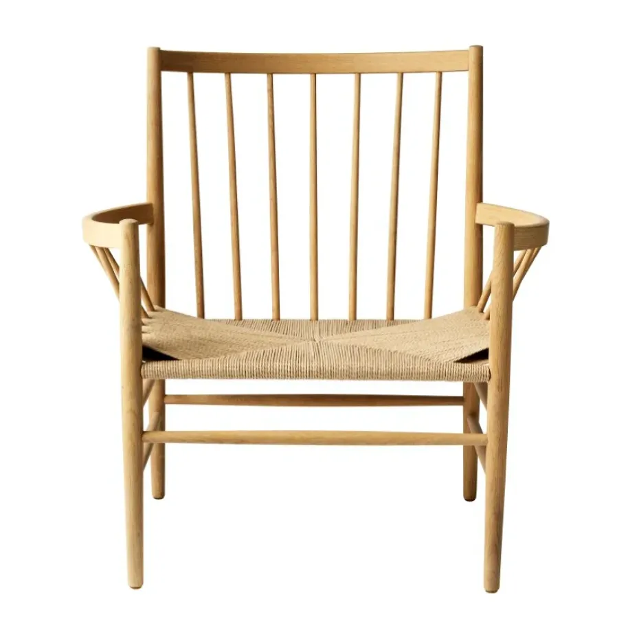 Fauteuil J82, Oak nature lacquered
